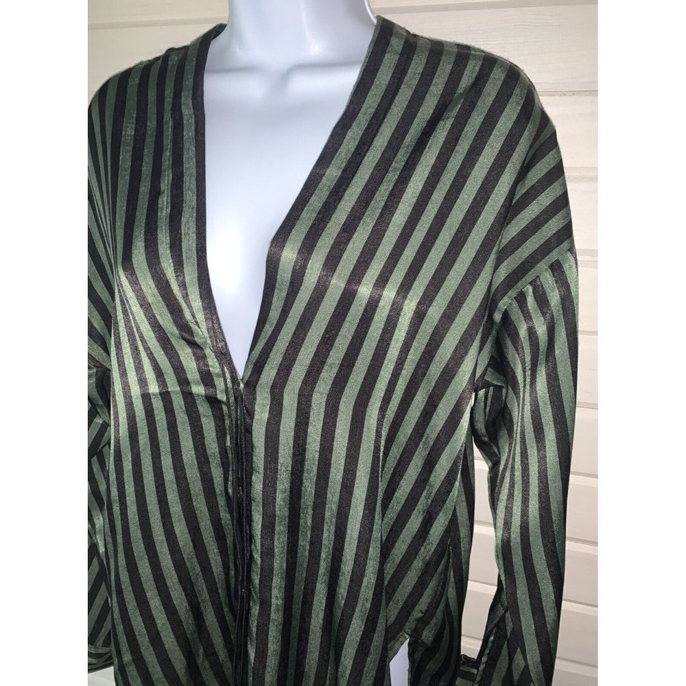 KARLIE Sz SMALL Shimmery Stripe Geeen Black Button Front L/S Blouse Tunic EUC